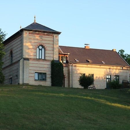 Historisches Gebaeude " Rentmeisteramt" Basedow Basedow  Bagian luar foto