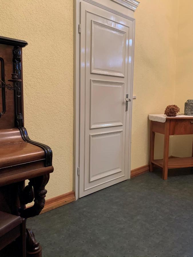 Historisches Gebaeude " Rentmeisteramt" Basedow Basedow  Bagian luar foto